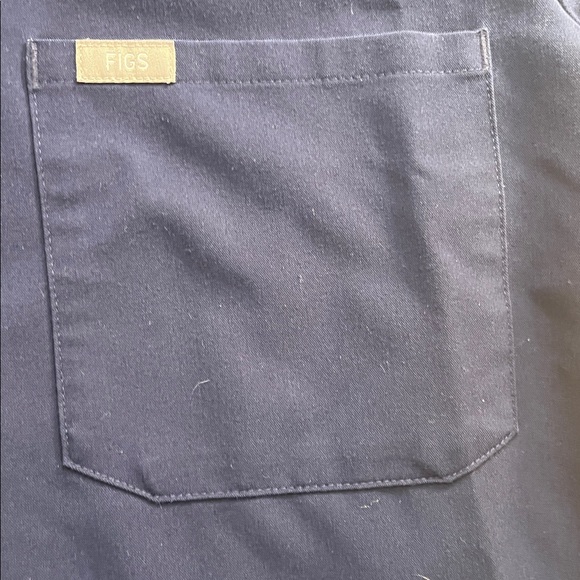 Figs Women’s Navy Scrub Short Sleeve Top Size Small - Picture 5 of 8